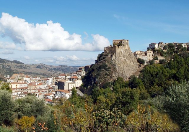 VALSINNI: IL “MAL SUPERBO” DI ISABELLA MORRA